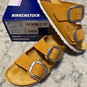 Birkenstock Arizona Big Buckle “Apricot” Sandals